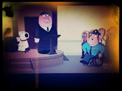 19:01 - Ser på senaste avsnittet av Family Guy